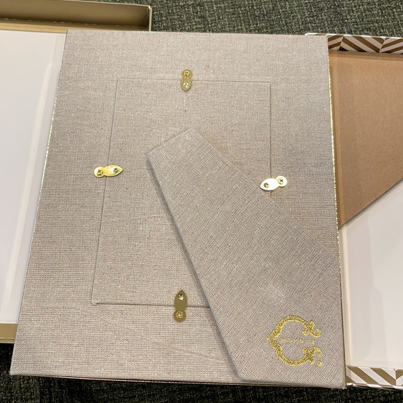 C. Wonder 4x6” cork gold frame - Picture 5 of 6